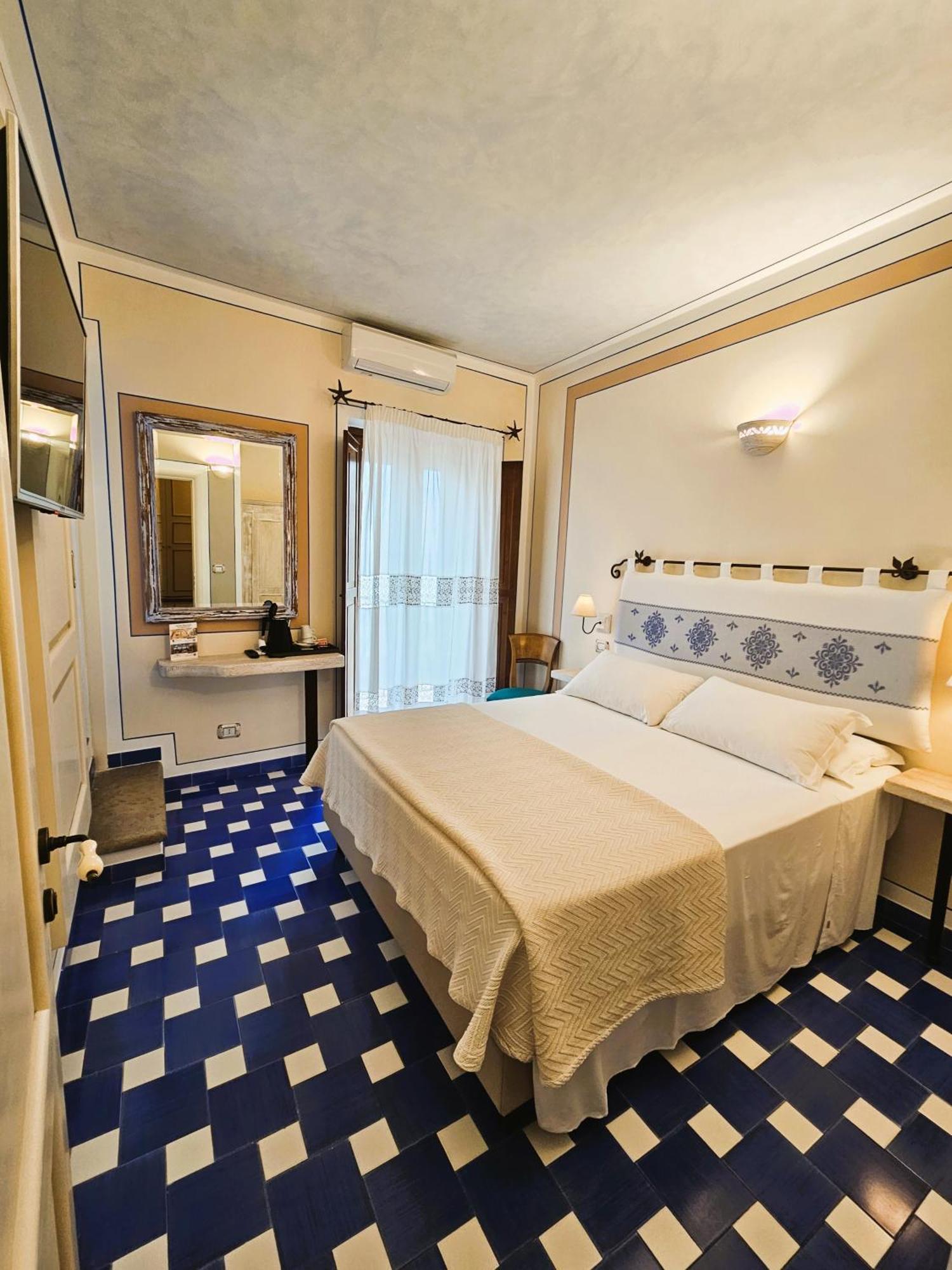 Bed and Breakfast Residenza Sveva Termoli Esterno foto